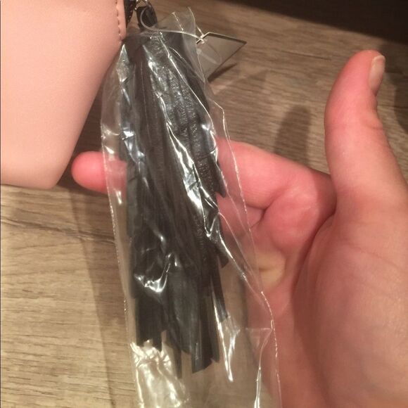 ❤️1 hr sale🎉Blush Cosmetic bag💄 - Picture 2 of 6